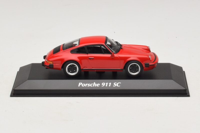 Porsche 911 SC Roșu Maxichamps 1:43 940062021 Metal