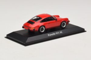 Porsche 911 SC Roșu Maxichamps 1:43 940062021 Metal - imaginea 2 din 5