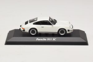 Porsche 911 SC Alb Maxichamps 1:43 Porsche 911 SC Alb Maxichamps 1:43 940062020 Metal