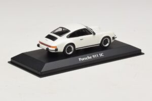 Porsche 911 SC Alb Maxichamps 1:43 940062020 Metal - imaginea 2 din 5