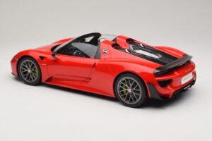 Porsche 918 Spyder Weissach Package Guards Red AUTOart 1:12 12122 Metal - imaginea 7 din 8