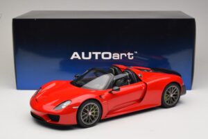 Porsche 918 Spyder Weissach Package Guards Red AUTOart 1:12 12122 Metal - imaginea 8 din 8
