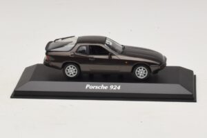 Porsche 924 Maro Metalizat Maxichamps 1:43 940062121 Metal