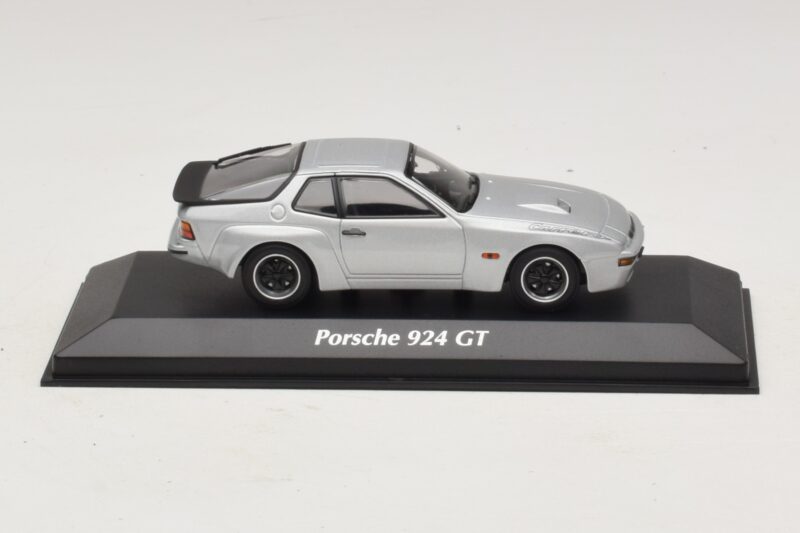 Porsche 924 GT Argintiu Maxichamps 1:43 940066122 Metal