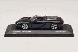 Porsche Carrera GT Negru Minichamps 1:43 Porsche Carrera GT Negru Minichamps 1:43 430060230 Metal