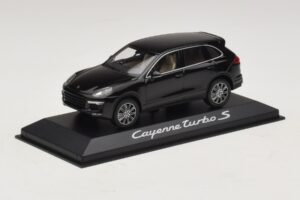 Porsche Cayenne 958 Turbo S Negru Minichamps 1:43 WAP0200220E Metal - imaginea 2 din 5