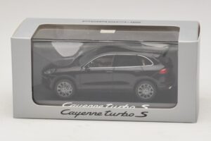 Porsche Cayenne 958 Turbo S Negru Minichamps 1:43 WAP0200220E Metal - imaginea 5 din 5