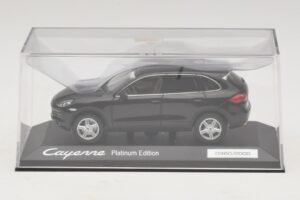 Porsche Cayenne 9PA Ediție Platinum Negru Minichamps 1:43 WAP0200160E Metal - imaginea 4 din 5