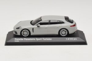 Porsche Panamera 971 Sport Turismo 4E-Hybrid Gri Minichamps 1:43 Porsche Panamera 971 Sport Turismo 4E-Hybrid Gri Minichamps 1:43 410066114 Metal