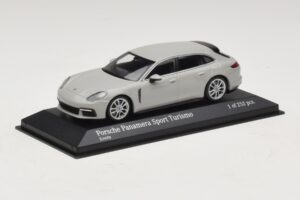 Porsche Panamera 971 Sport Turismo 4E-Hybrid Gri Minichamps 1:43 410066114 Metal - imaginea 2 din 5