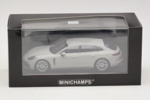 Porsche Panamera 971 Sport Turismo 4E-Hybrid Gri Minichamps 1:43 410066114 Metal - imaginea 5 din 5