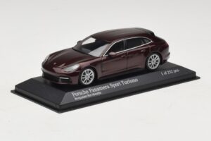 Porsche Panamera 971 Sport Turismo 4S Roșu Minichamps 1:43 410066110 Metal - imaginea 2 din 5