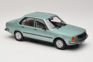 Renault 18 Verde Deschis MCG 1:18 MCG18596 Metal - imaginea 4 din 6