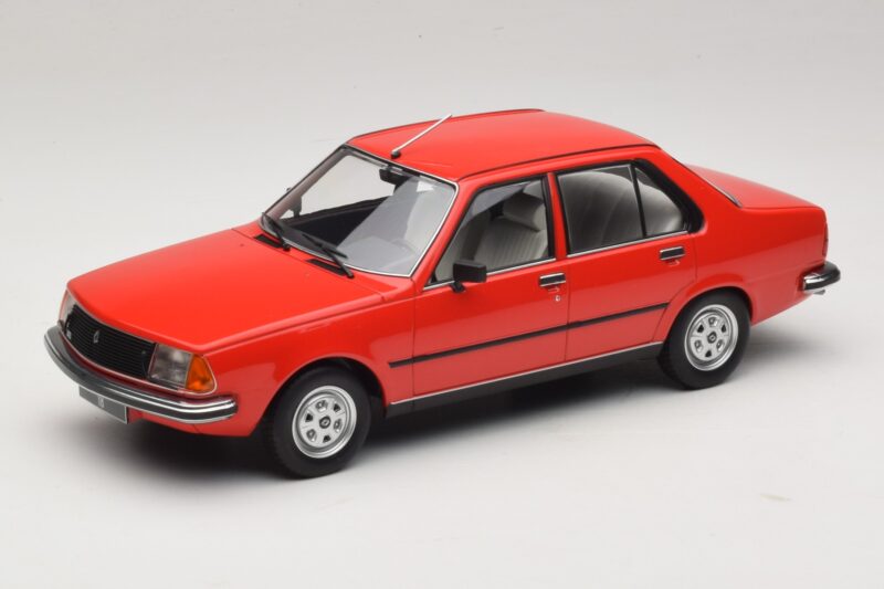 Renault 18 Roșu MCG 1:18 MCG18595 Metal