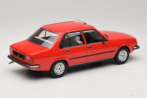 Renault 18 Roșu MCG 1:18 MCG18595 Metal - imaginea 2 din 6