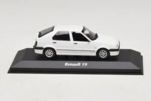 Renault 19 Alb Maxichamps 1:43 940113700 Metal