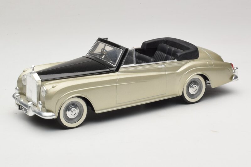 Rolls-Royce Silver Cloud II Argintiu Solido 1:18 8006 Metal