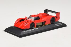 Toyota GT-One TS020 Street Roșu Minichamps 1:43 433991603 Metal - imaginea 2 din 5