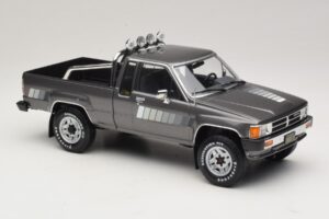 Toyota Hilux N50 Xtra Cab 4x4 Gri Metalizat KK-Scale 1:18 KKDC181563 Metal - imaginea 4 din 6