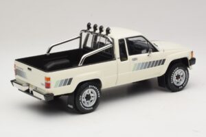 Toyota Hilux N50 Xtra Cab 4x4 Alb KK-Scale 1:18 KKDC181564 Metal - imaginea 2 din 6