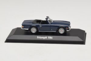 Triumph TR6 Albastru Închis Maxichamps 1:43 940132570 Metal