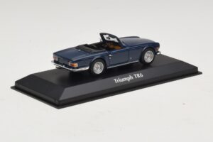 Triumph TR6 Albastru Închis Maxichamps 1:43 940132570 Metal - imaginea 2 din 5