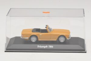 Triumph TR6 Portocaliu Maxichamps 1:43 940132571 Metal - imaginea 4 din 5