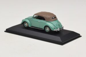 Volkswagen 1200 Cabriolet Capotă Moale Verde Minichamps 1:43 430052042 Metal - imaginea 3 din 5