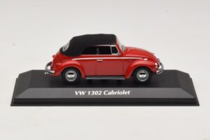 Volkswagen 1302 Cabriolet Roșu Maxichamps 1:43 940055031 Metal