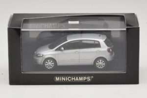 Volkswagen Golf Plus Mk5 Argintiu Cutie De Înlocuire Minichamps 1:43 400054370-R1 Metal - imaginea 5 din 5