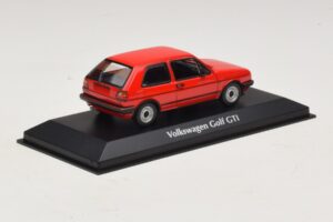 Volkswagen Golf GTI Mk2 Roșu Maxichamps 1:43 940054121 Metal - imaginea 2 din 5