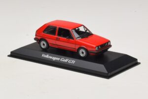 Volkswagen Golf GTI Mk2 Roșu Maxichamps 1:43 940054121 Metal - imaginea 3 din 5