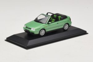 Volkswagen Golf Mk4 Cabriolet Verde Metalizat Minichamps 1:43 430058335 Metal - imaginea 2 din 5