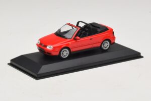 Volkswagen Golf Mk4 Cabriolet Roșu Ediție Dealer Minichamps 1:43 GOLF006 Metal - imaginea 2 din 5