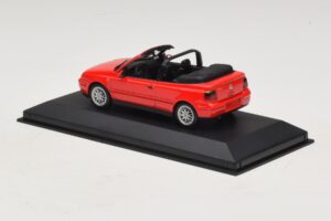 Volkswagen Golf Mk4 Cabriolet Roșu Ediție Dealer Minichamps 1:43 GOLF006 Metal - imaginea 3 din 5
