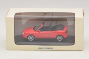 Volkswagen Golf Mk4 Cabriolet Roșu Ediție Dealer Minichamps 1:43 GOLF006 Metal - imaginea 5 din 5