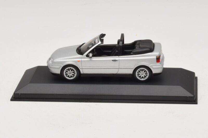 Volkswagen Golf Mk4 Cabriolet Argintiu Ediție Dealer Minichamps 1:43 GOLF004 Metal