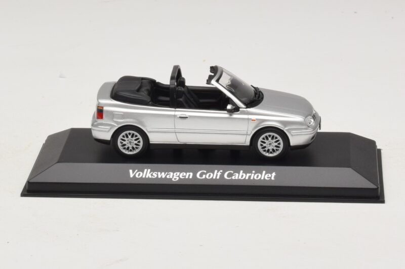 Volkswagen Golf Mk4 Cabriolet Argintiu Maxichamps 1:43 940058331 Metal