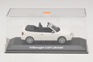 Volkswagen Golf Mk4 Cabriolet Alb Maxichamps 1:43 940058330 Metal - imaginea 4 din 5