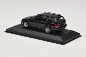 Volkswagen Golf Mk4 Variant Sport Highline BBS Edition Negru Cutie De Înlocuire Minichamps 1:43 GOLF008-R1 Metal - imaginea 3 din 5