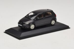 Volkswagen Golf Plus Mk5 Negru Minichamps 1:43 GOLF007 Metal - imaginea 2 din 5
