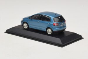 Volkswagen Golf Plus Mk5 Albastru Metalizat Cutie De Înlocuire Minichamps 1:43 GOLF02-R1 Metal - imaginea 3 din 5