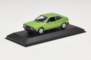 Volkswagen Scirocco Mk1 Verde Metalizat Cutie De Schimb Maxichamps 1:43 940050420-R1 Metal - imaginea 2 din 5