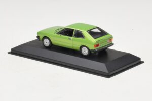 Volkswagen Scirocco Mk1 Verde Metalizat Cutie De Schimb Maxichamps 1:43 940050420-R1 Metal - imaginea 3 din 5