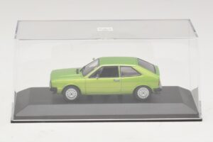 Volkswagen Scirocco Mk1 Verde Metalizat Cutie De Schimb Maxichamps 1:43 940050420-R1 Metal - imaginea 4 din 5