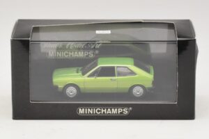 Volkswagen Scirocco Mk1 Verde Metalizat Cutie De Schimb Maxichamps 1:43 940050420-R1 Metal - imaginea 5 din 5