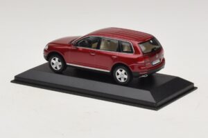 Volkswagen Touareg 7L Roșu Minichamps 1:43 TOUAREG003 Metal - imaginea 3 din 5