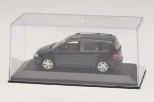 Volkswagen Touran 1T Negru Minichamps 1:43 TOURAN005 Metal - imaginea 4 din 5
