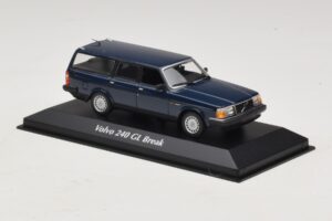 Volvo 240 GL Break Albastru Închis Maxichamps 1:43 940171412 Metal - imaginea 3 din 5