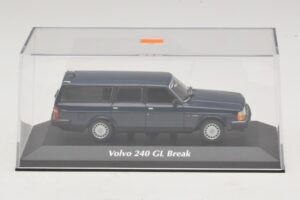Volvo 240 GL Break Albastru Închis Maxichamps 1:43 940171412 Metal - imaginea 4 din 5